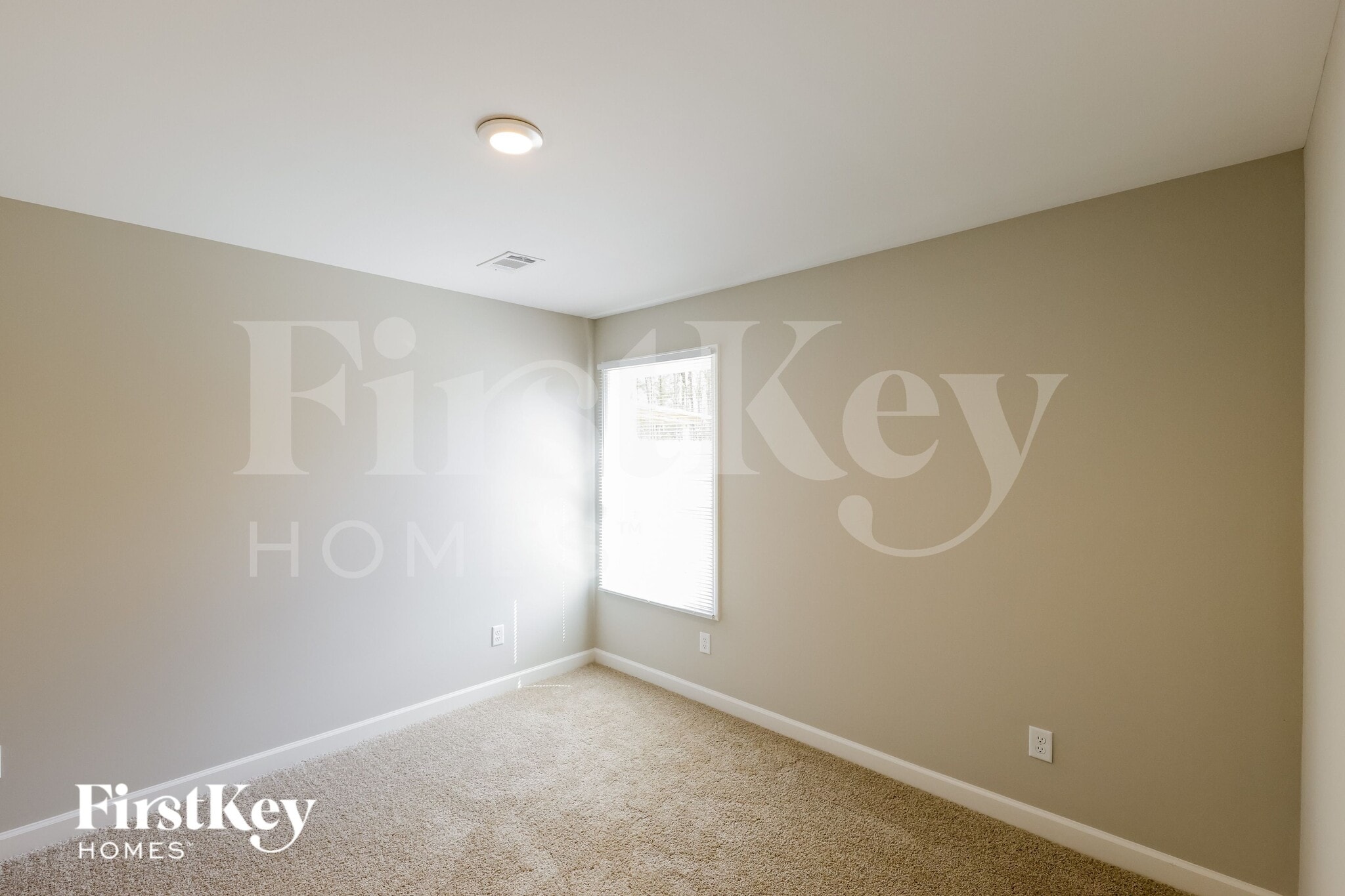 Building Photo - 7221 60th Ave E