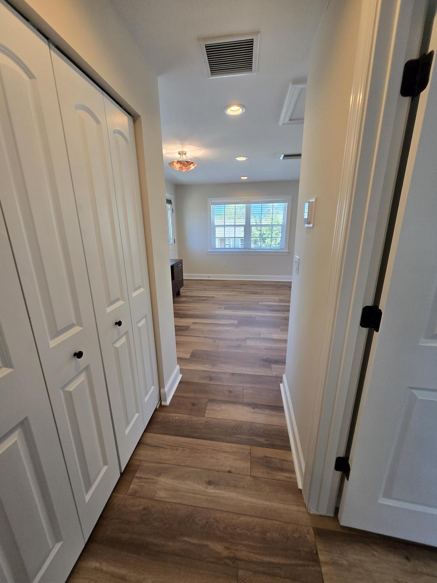 Building Photo - 2495 13th Ave N