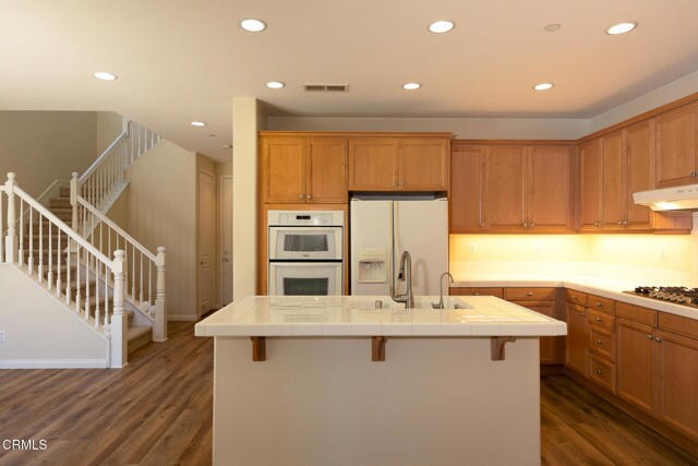 Building Photo - 326 Lakeview Ct