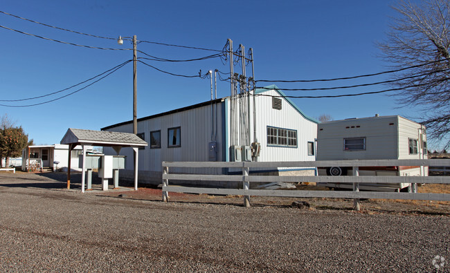 Primary Photo - E-Z Livin Mobile Home Park