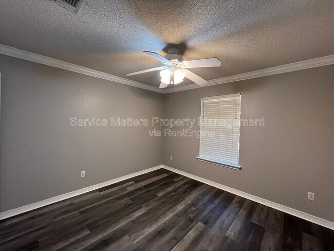 Building Photo - 4830 Timberland Dr