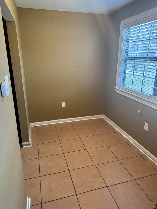 Building Photo - 16678 S Amite Dr