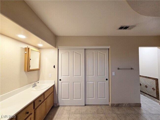 Building Photo - 3697 Ferndale Cove Dr