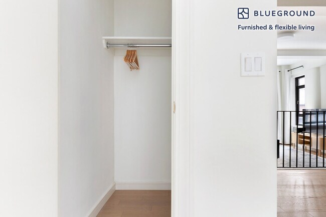 Building Photo - 340 E 52nd St