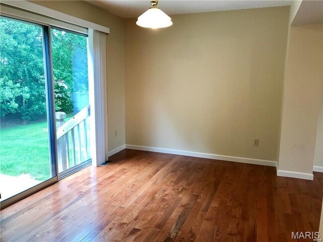 Building Photo - 48 Deer Grove Dr
