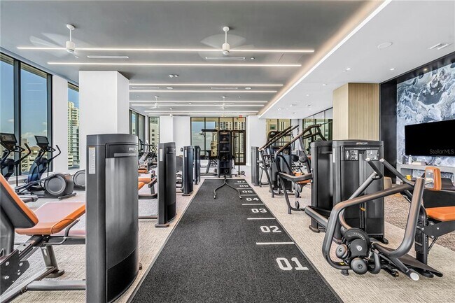 Building Photo - 275 1st Ave S