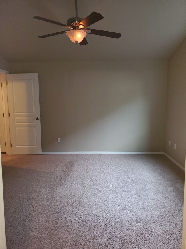 Building Photo - Charming and conveniently located in Nampa 3 bedroom, 2 bath home