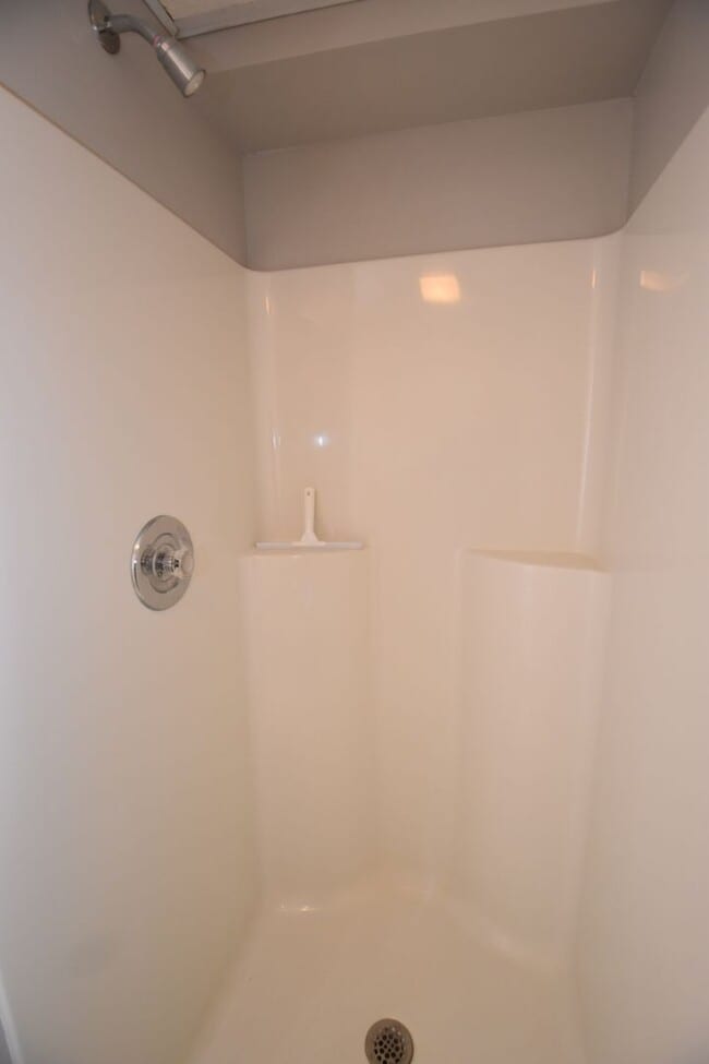 Building Photo - PHM Schools!  4 bedroom 3 bath Home in Gra...