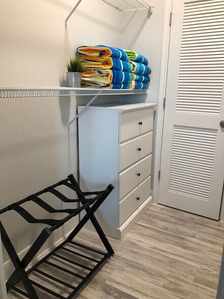 Building Photo - 14802 Whitecap Blvd