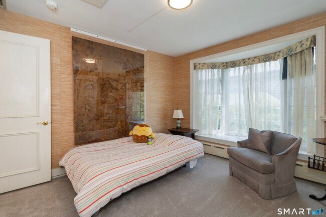 Building Photo - 18 Rockland Park