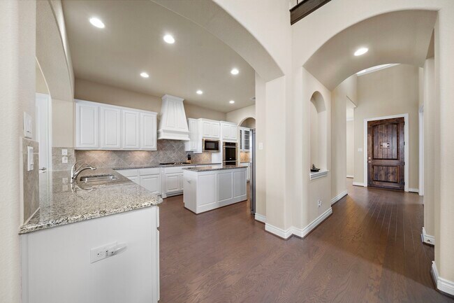 Building Photo - 8530 San Juanico St