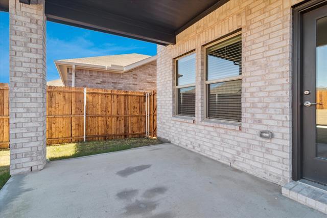 Building Photo - 520 Blanton St