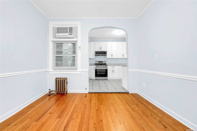 Building Photo - 104-14 Metropolitan Ave