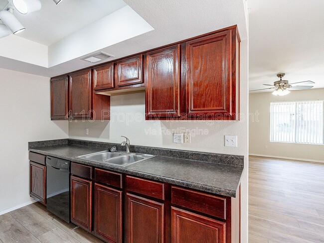 Building Photo - 1266 N 85th Pl