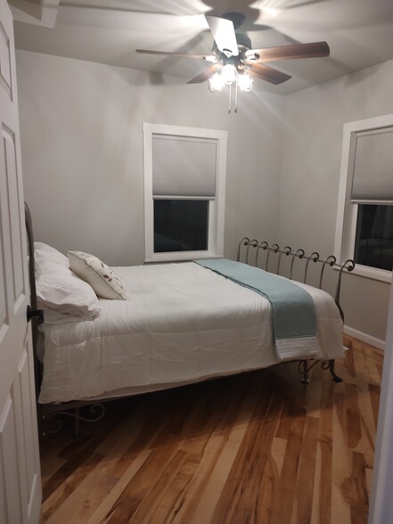 Bedroom 1 (1 of 2) - 1213 9th St S