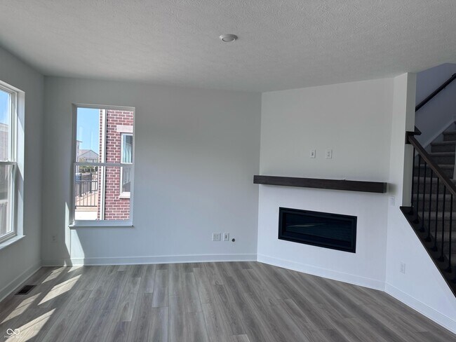 Building Photo - 13787 Gatsby Dr