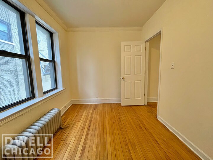 Building Photo - 2342 N Spaulding Ave