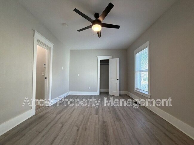 Building Photo - 130 N 27th St