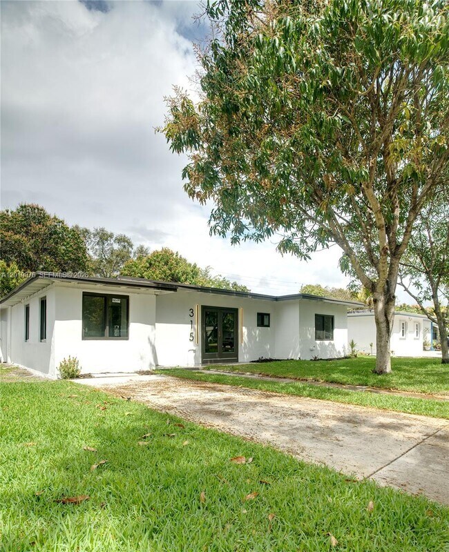 Building Photo - 315 NW 127th St