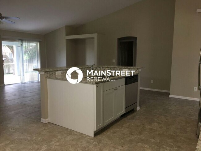 Building Photo - 3 Bedroom Pet-Friendly Home in Cape Coral, FL with Main Street Renewal
