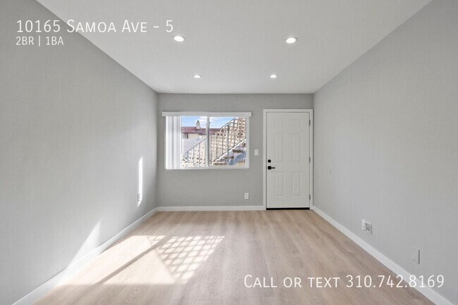 Building Photo - 10165 Samoa Ave