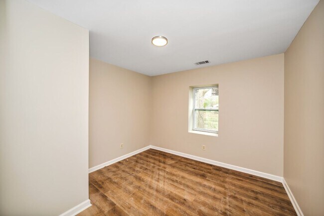 Building Photo - Renovated 4-Bed Home in Pleasant Grove!