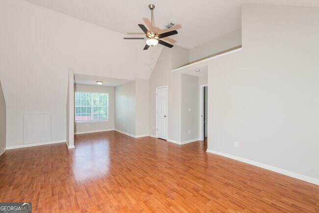Building Photo - 3370 Spring Mesa Dr SW