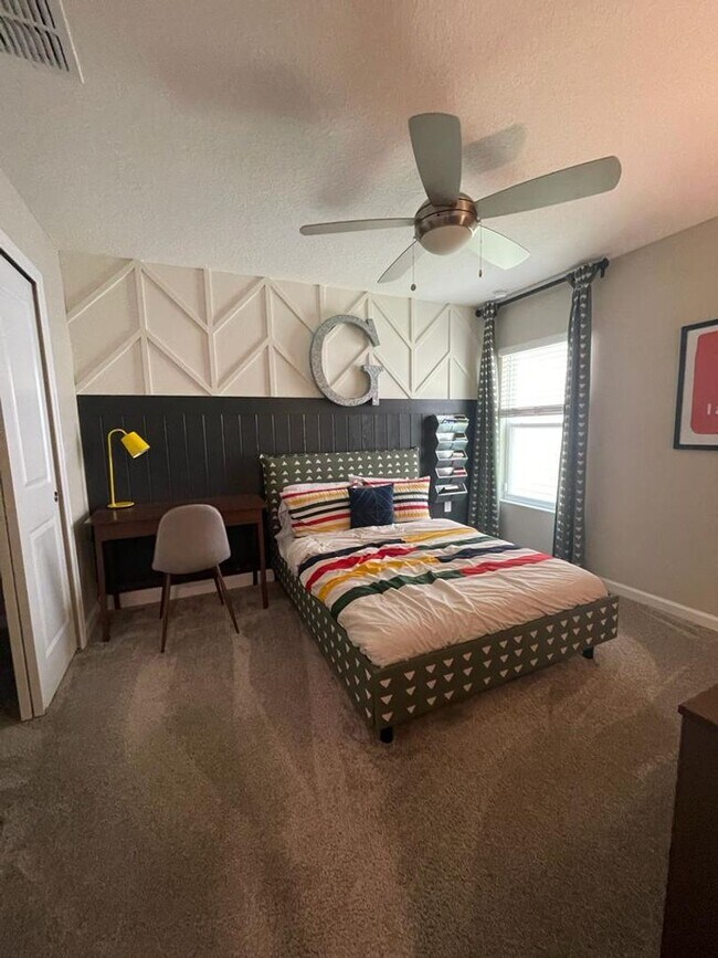 Building Photo - BEAUTIFUL BRAND NEW 2022 Home in the new S...