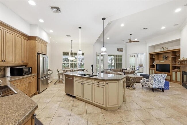 Building Photo - 6124 Foxfield Ct