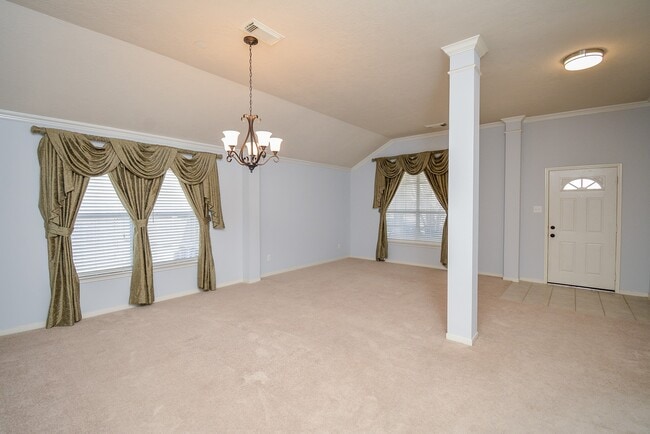 Building Photo - 3807 Belmont Turn