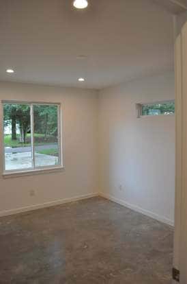 Building Photo - 1417 Highland Blvd
