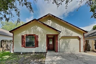 Building Photo - 1883 MacKenzie Ct S