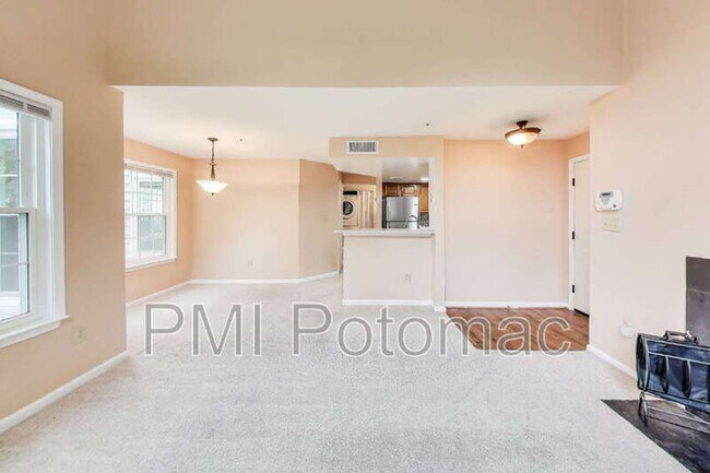 Building Photo - 14038 Vista Dr