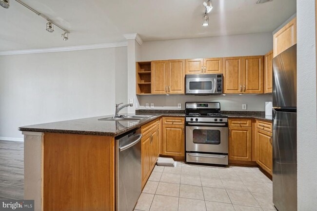 Building Photo - 12949 Centre Park Cir