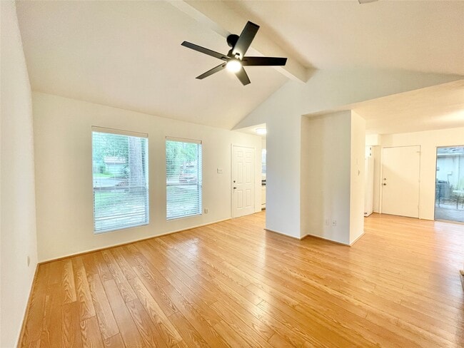 Building Photo - 6 Lea Oak Ct