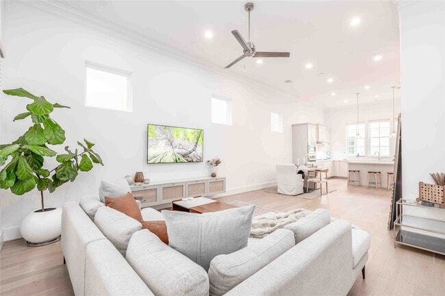 Building Photo - 2730 Dolce Oaks Dr