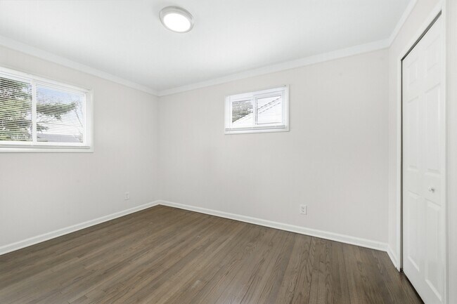 Building Photo - 22546 Ira Blvd