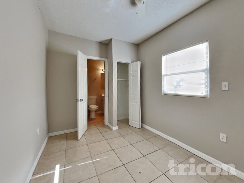 Building Photo - 612 Yelvington Ave