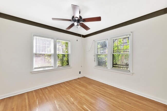 Building Photo - 230 S Minneapolis St