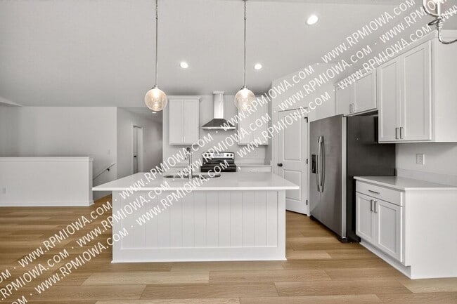 Building Photo - 318 SW 16th St