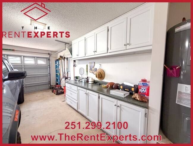 Building Photo - 8413 Oak Pointe Ct