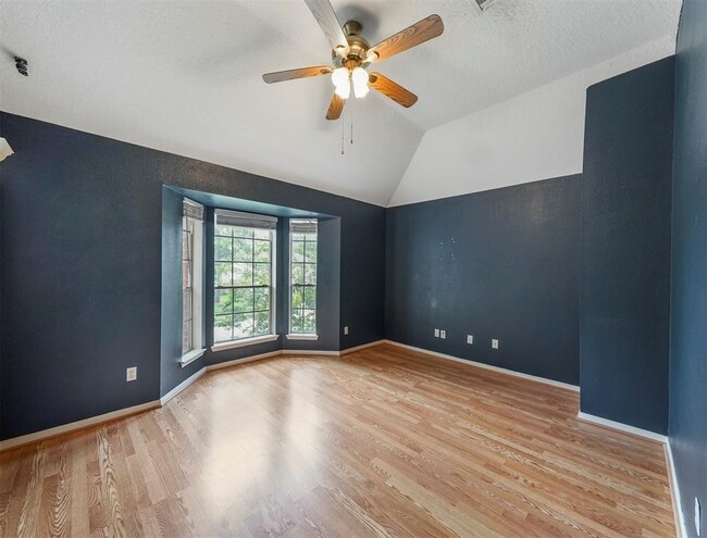 Building Photo - 25719 Bearborough Dr