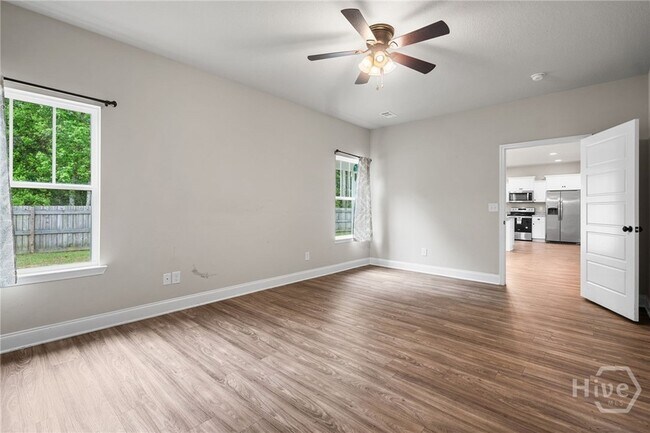 Building Photo - 211 Crosswinds Dr