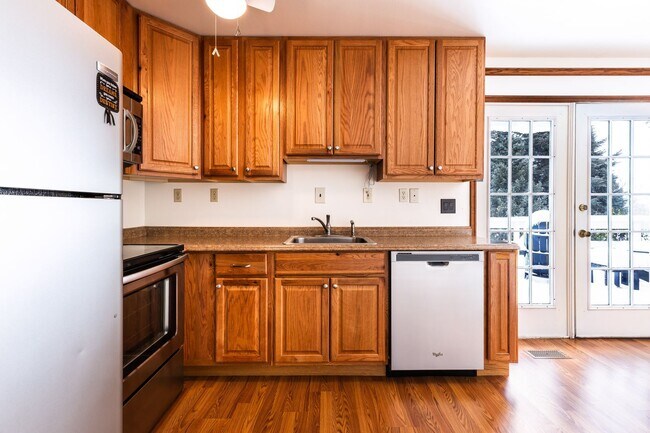 Building Photo - 2164 Three Kings Ct