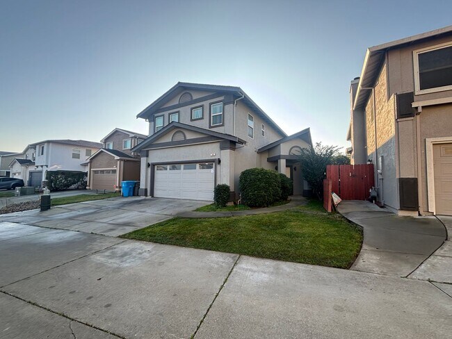 Building Photo - Beautiful 2-Story Home For Rent in Vacaville