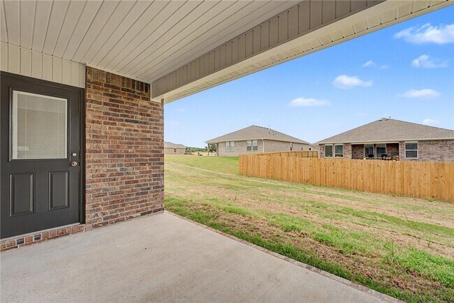 Building Photo - 3070 Rosalee Ln
