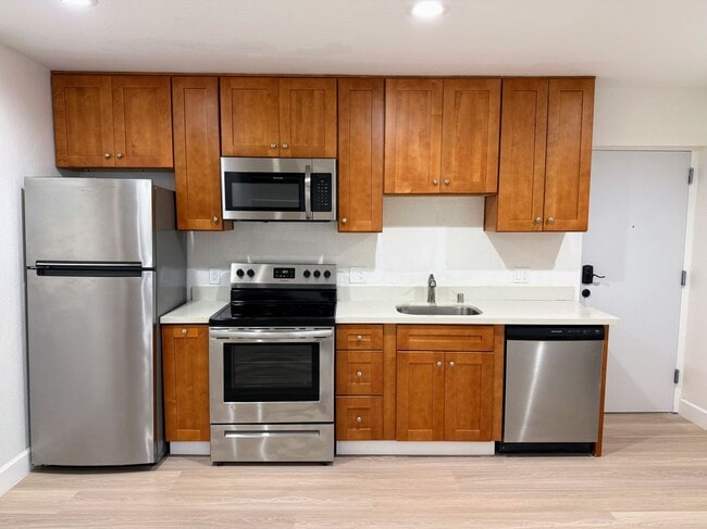 Primary Photo - 318 3rd Ln