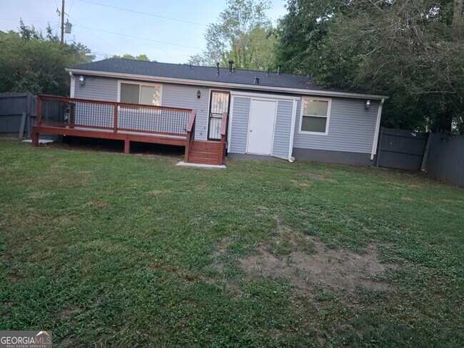 Building Photo - 5349 Tracey Dr