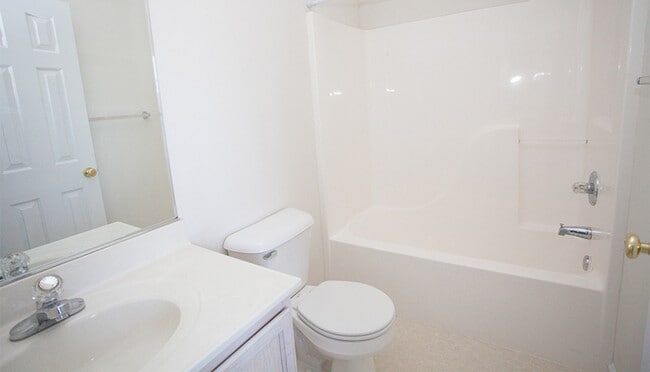 Building Photo - 1324 Devon Ln