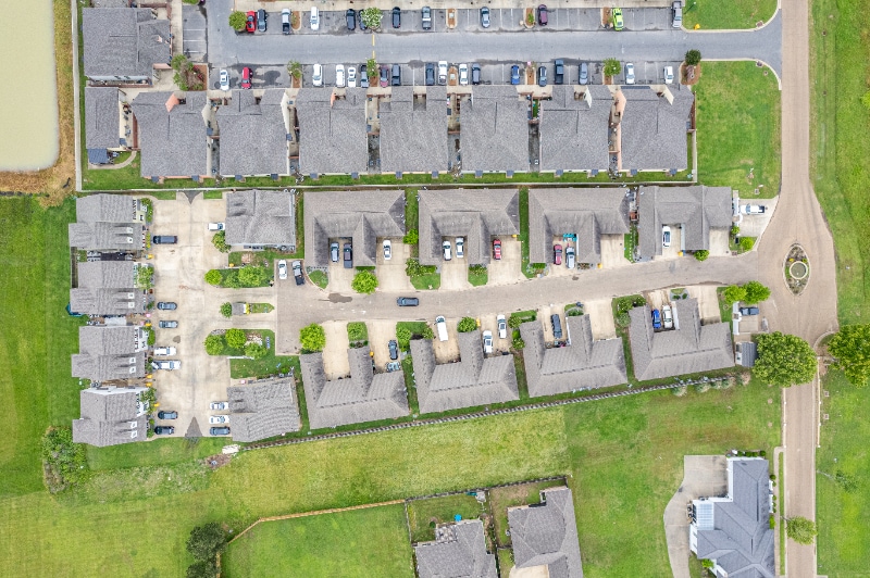 Building Photo - 216 Lenox Bridge